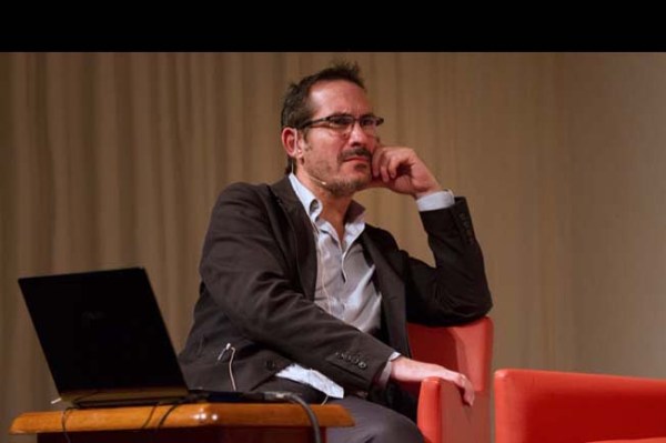 739990_582572368476351_1154817976_o